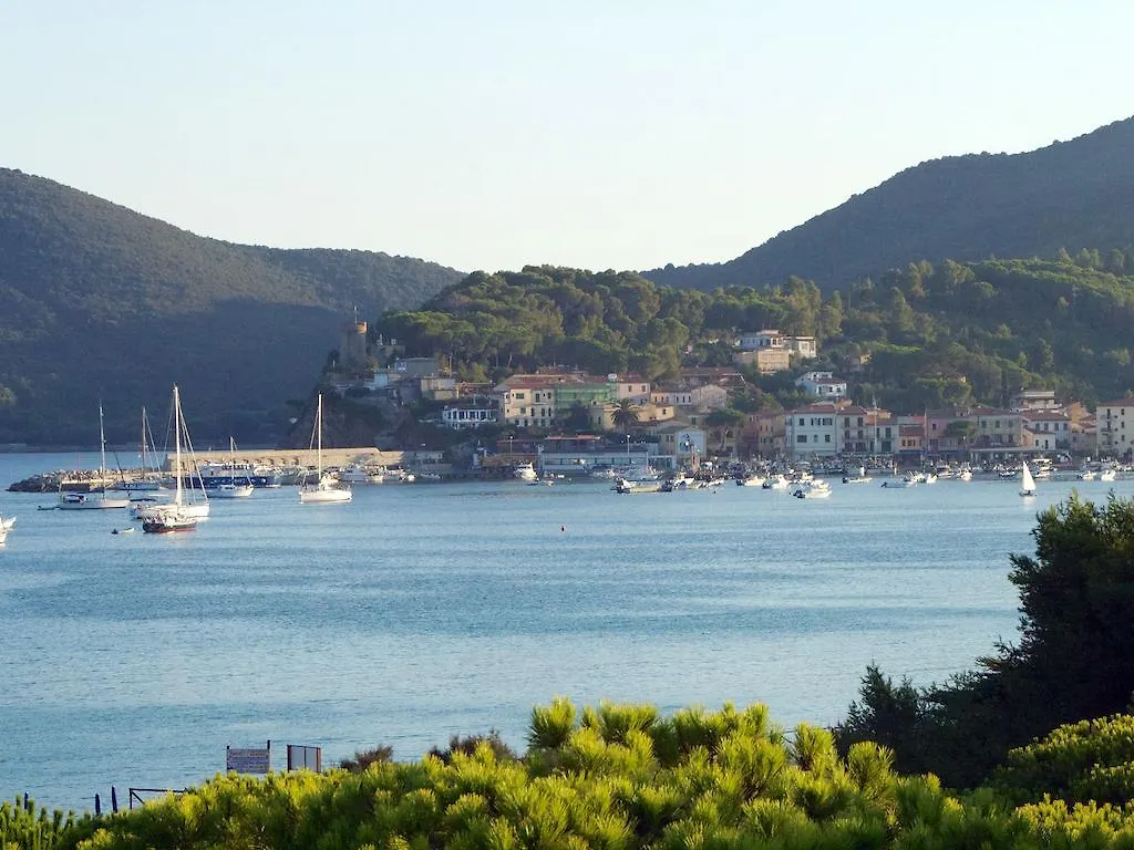 Hotel Villa Nettuno Campo nell'Elba 3*, Marina di Campo