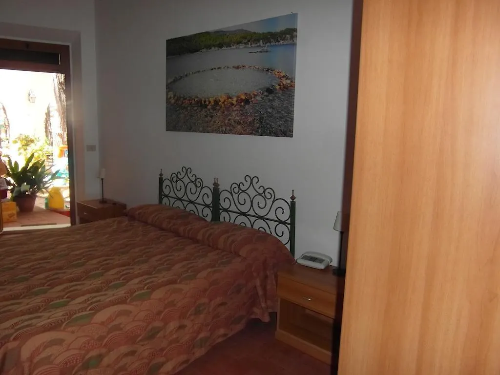 ***  Hotel Villa Nettuno Marina di Campo Itália